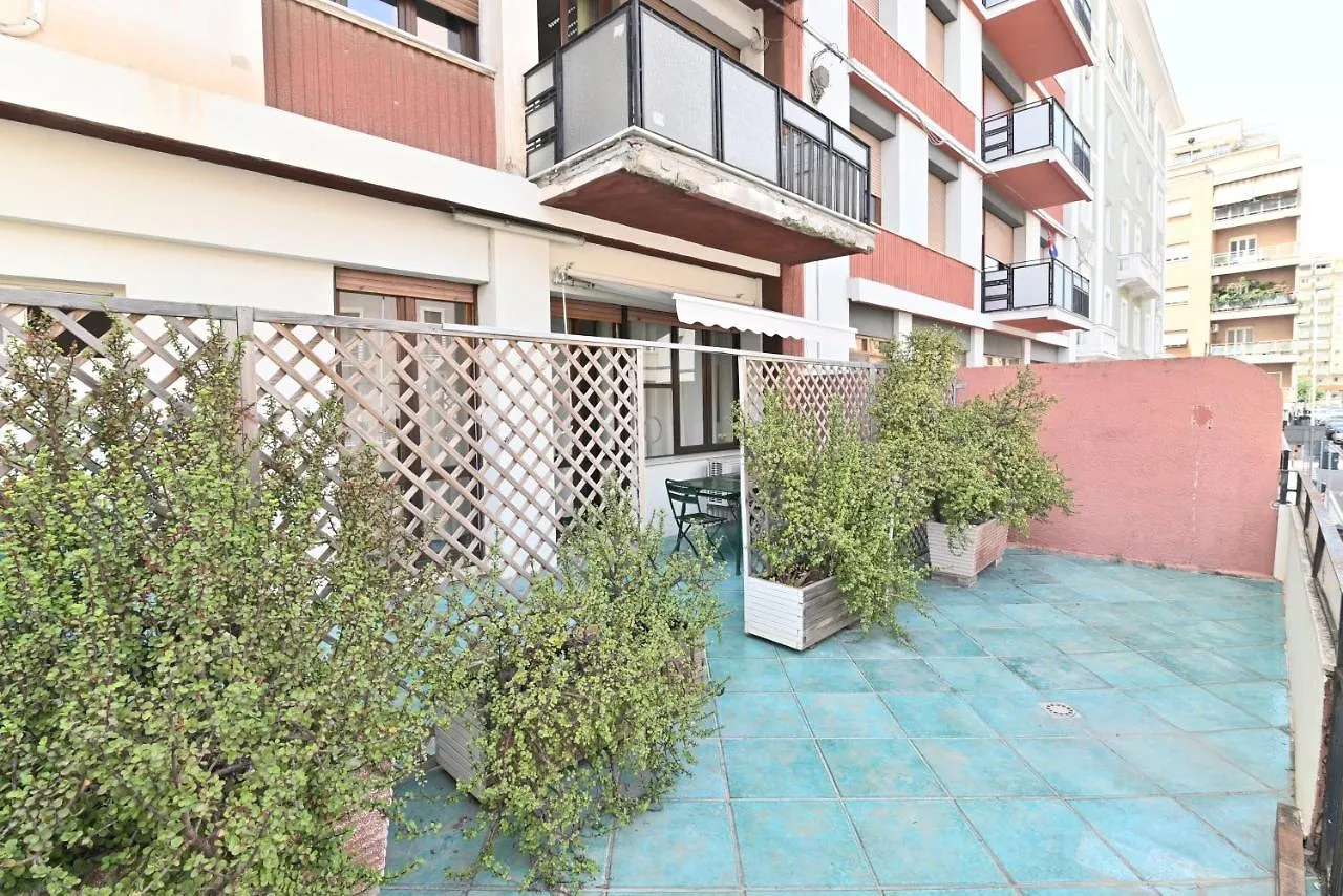 קליארי Izzhome Holiday Terrace